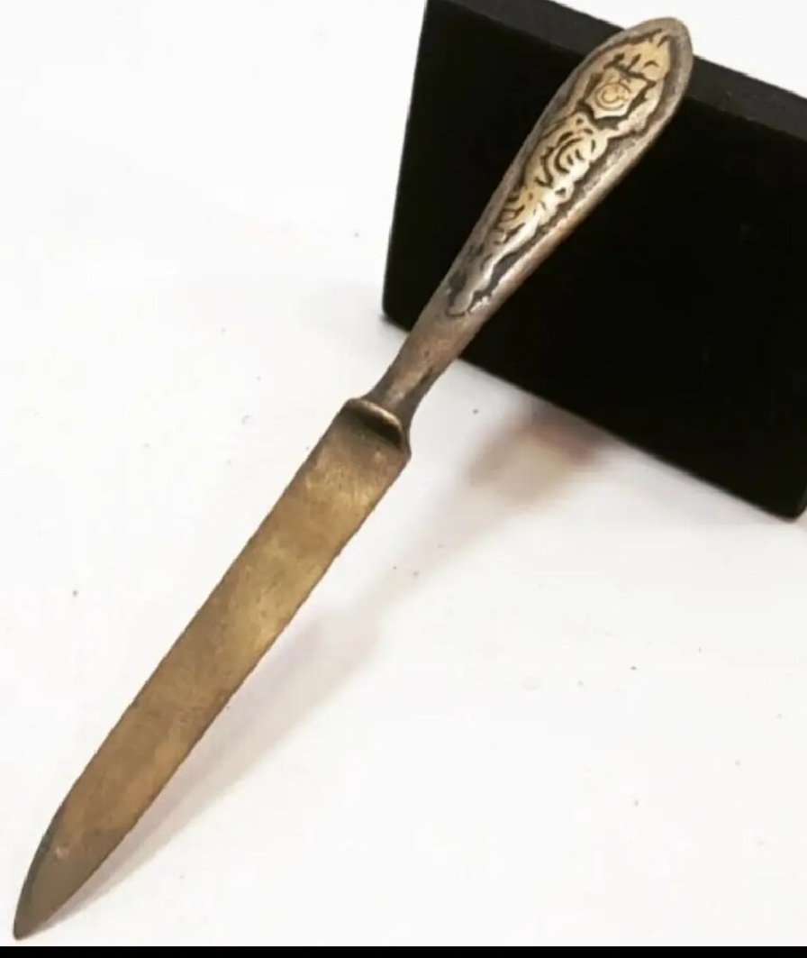 <a href="/ultrAslan/">ultrAslan</a> OSMANLI DÖNEMİNDEN KALMA UZERINDE GALATASARAY ILK LOGOSU VE 1905 YAZILI ZARF AÇACAĞI... GEÇMİŞİMİZDEN GÜNÜMÜZE KADAR GELMİŞ TEK BİR ÖRNEK. GALATASARAY ZARF AÇACAĞI...  SAHIP OLMAK İSTEYEN KOLEKSIYONER TARAFTARLARIMIZA DUYURULUR.