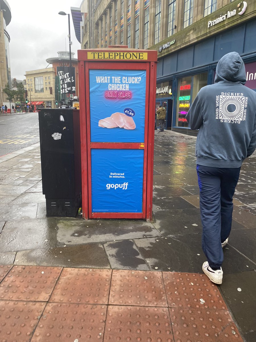 Lakenutrition's tweet photo. Ad views on my (rapid) walk from @UniofNewcastle to the station…(again)

Still phone box ads
Still unhealthy food ads dominating
 
Looking forward to the change in the outdoor advertising #FoodScape in this region &amp; beyond! https://t.co/6Cr2p9GIQY