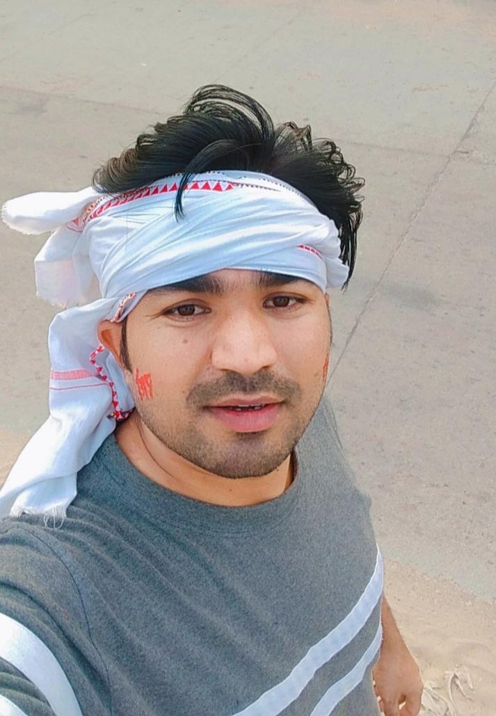 🤔#पता_नहीं_ओ_कोन_थी.... 😜

            #जो_हंस🤣#कर_चली_गई... !!!
     
        ⚠️ STOP ‼️