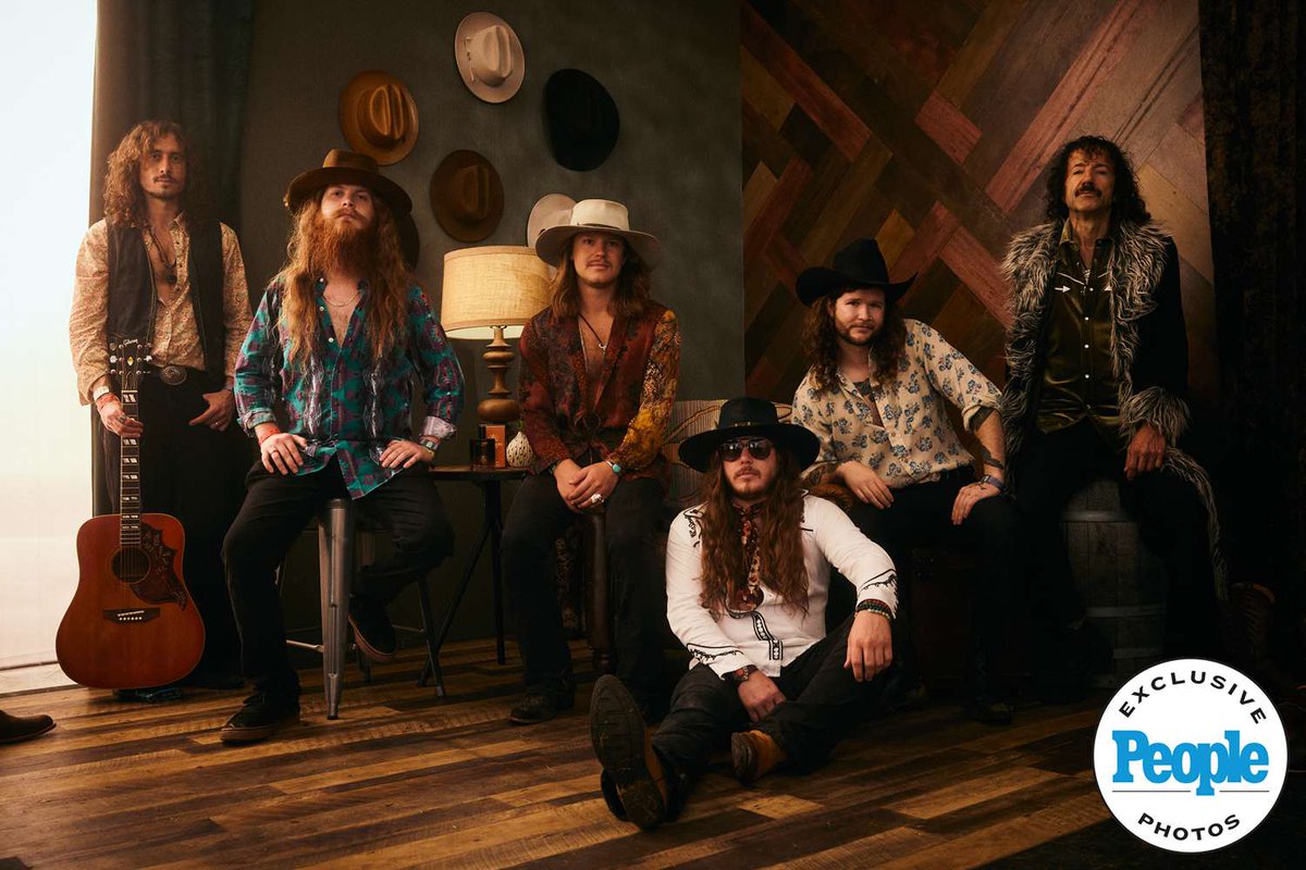 We're in <a href="/people/">People</a>! Had a blast playing <a href="/PilgrimageFest/">Pilgrimage Festival</a> two years running! Thanks to Stetson for hosting. people.com/pilgrimage-mus… #peoplemagazine #pilgrimage #pilgrimagefestival #stetson #stetsonhats #westernwear #hippies #cowboys #hippiesandcowboys