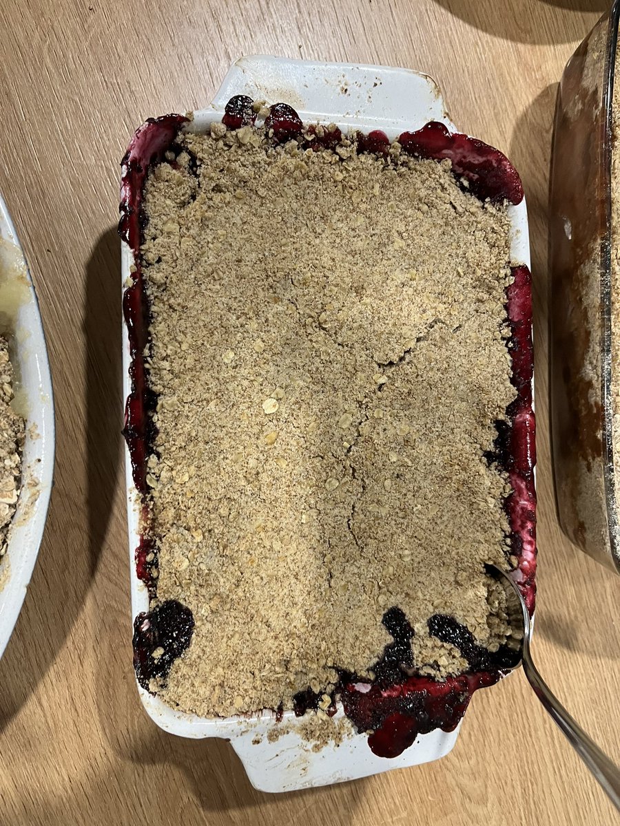 Lorna Clare tweet media