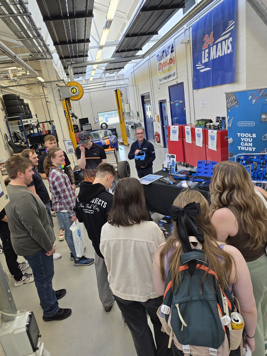 Excelr8M's tweet photo. Another successful event at @DerbyUni in collaboration with @drapertools Students had the unique opportunity to get up close to our BTCC car, participate in competitions, and discover Draper Tools’ impressive range. #EXCELR8Motorsport #DraperTools #UniversityofDerby https://t.co/i3XCD3SU65