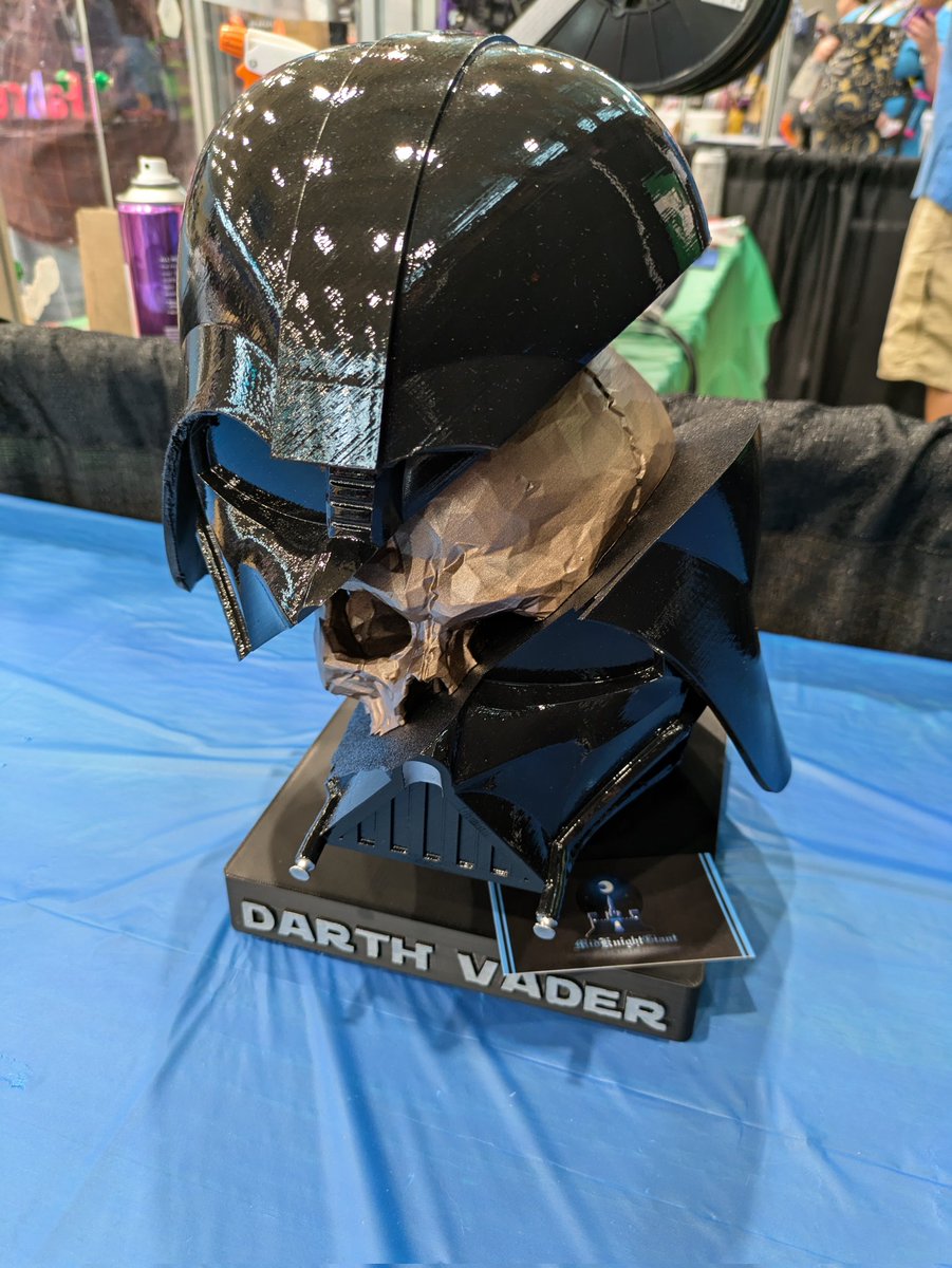BelAirFrshPrnts's tweet photo. First place in the #FreshPrintsOfBelAir contest at @3DPrintopia sponsored by @PrintedSolid in the Best in Print category is this awesome Darth Vader cutaway model put together by @MidknightGiant . He snagged himself 20 rolls of Jessie filament! https://t.co/ZxxssuEAVZ