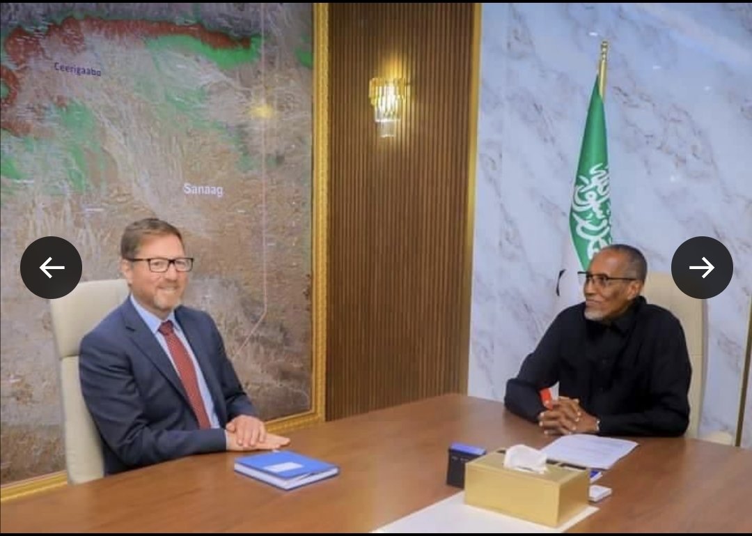 miz_adamz's tweet photo. Somaliland is ready for ๐
We are tried of lumiya's cheap propaganda and most importantly lack of accountability!!
Faqsh lumiya meeting with somalia's ambassadors and accusing people of treasonous act!
This is all just this week!!
#tuug
https://t.co/i1dm3y4sP8 https://t.co/DfOfRJUQY7