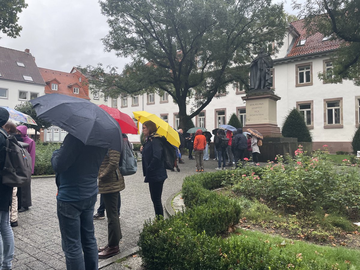 No moving from land to water during our city tour ⁦<a href="/watertoland/">MadLand</a>⁩ #MAdLand2024 #göttingen