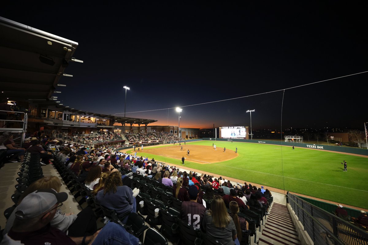 October means we’ll be seeing y’all back at Davis Diamond soon 😁

📆 aggi.es/32kxhA4

#GigEm