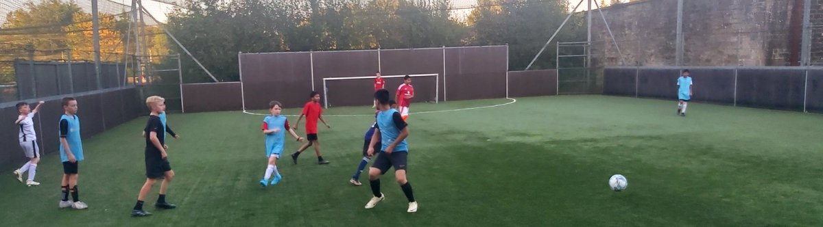 SAPC_Glasgow's tweet photo. SAPC Free Friday Fives at @ProSoccerGla supported by @ScottishFA @ScotFAWest
5:30pm-6:30pm 15-19 year old
6:30pm-7:30pm 10-14 year old
Registration required https://t.co/NoDRHskcnK
#FootballForAll @Darnley_Primary @St_Angelas_Pri @Glasgow_Sport
#9thyearinarow #communitydiversity https://t.co/55xKELQWAX