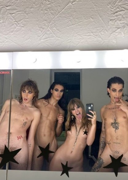 mår 🦔⚭ (@soldatodamore) on Twitter photo 