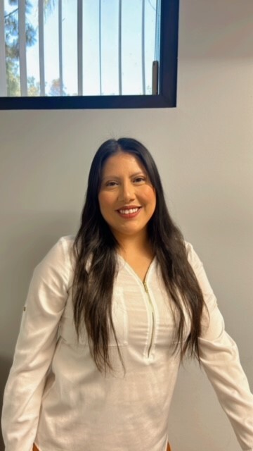 Introducing Jessica Dejesus, our dedicated onsite coordinator at Express for 4 months. She enjoys professionally engaging with associates and witnessing their skills shine. Fun fact: Jessica is passionate about turtles and hopes to volunteer for sea turtle conservation! 🐢...