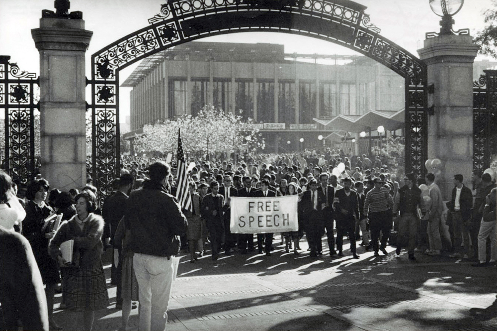 UCBerkeleyLib's tweet photo. 🚔🚨 Free speech flashback! 🚨🗣️

#OTD in 1964 — 60 years ago — the Free Speech Movement began.

The passion, persistence, and power of Cal students revolutionized activism on campus.

Today, the Library is keeping the memory of the movement alive.

🔗 https://t.co/jAEJGULm7b https://t.co/wCVb2xpr9w