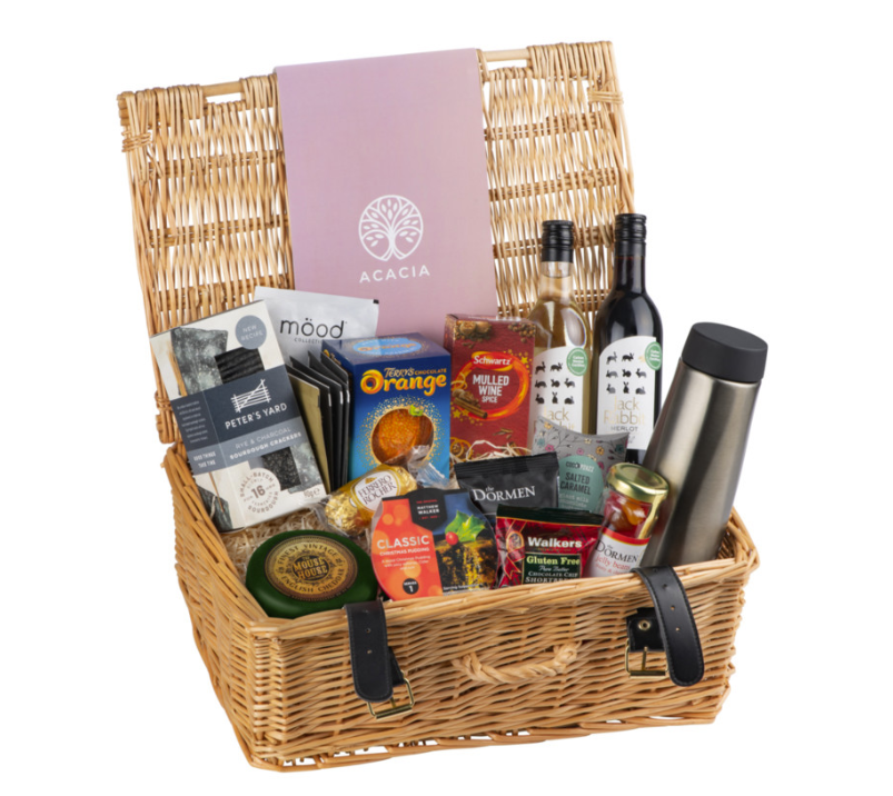 woodblockpress's tweet photo. 🎄Christmas is Coming! ☃️

We can ensure you have one less thing to worry about this festive session by helping you find the perfect gifts for your team and ensuring they are delivered straight to doors (chimneys!? 🎅) , anywhere in the world! https://t.co/Y4m0zzkfRv