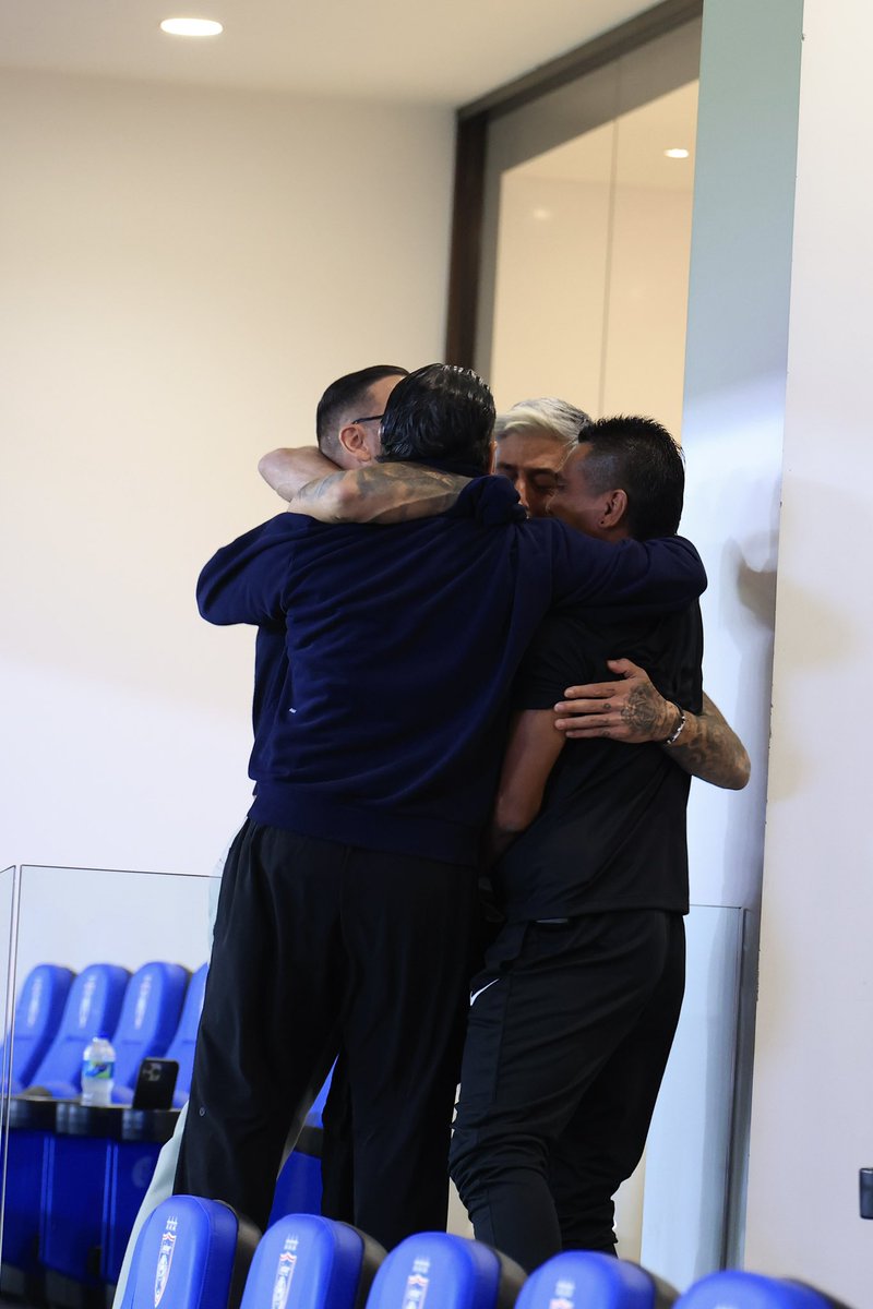 HRHJohorII's tweet photo. Pure passion  🤲🏻💙♥️ https://t.co/e8MzjF0nzm