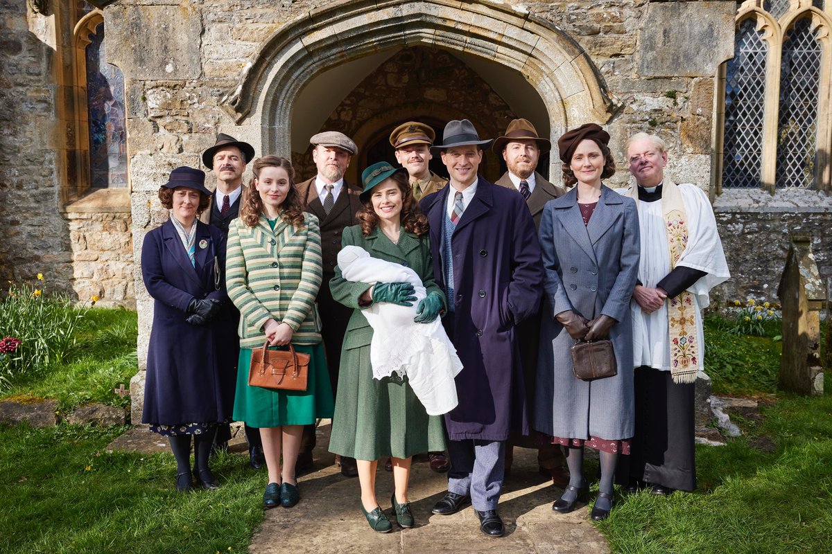 channel5_tv's tweet photo. A big day in Darrowby is just around the corner ❤️ Jimmy’s christening brings everyone together and a surprise reunion that's sure to pull on your heartstrings 🥹

📺 #AllCreaturesGreatandSmall Thursday 9pm 
@AllCreaturesTV @exitthelemming  @RachelShenton @AnnaMadeley https://t.co/dJQ0hrQN9U