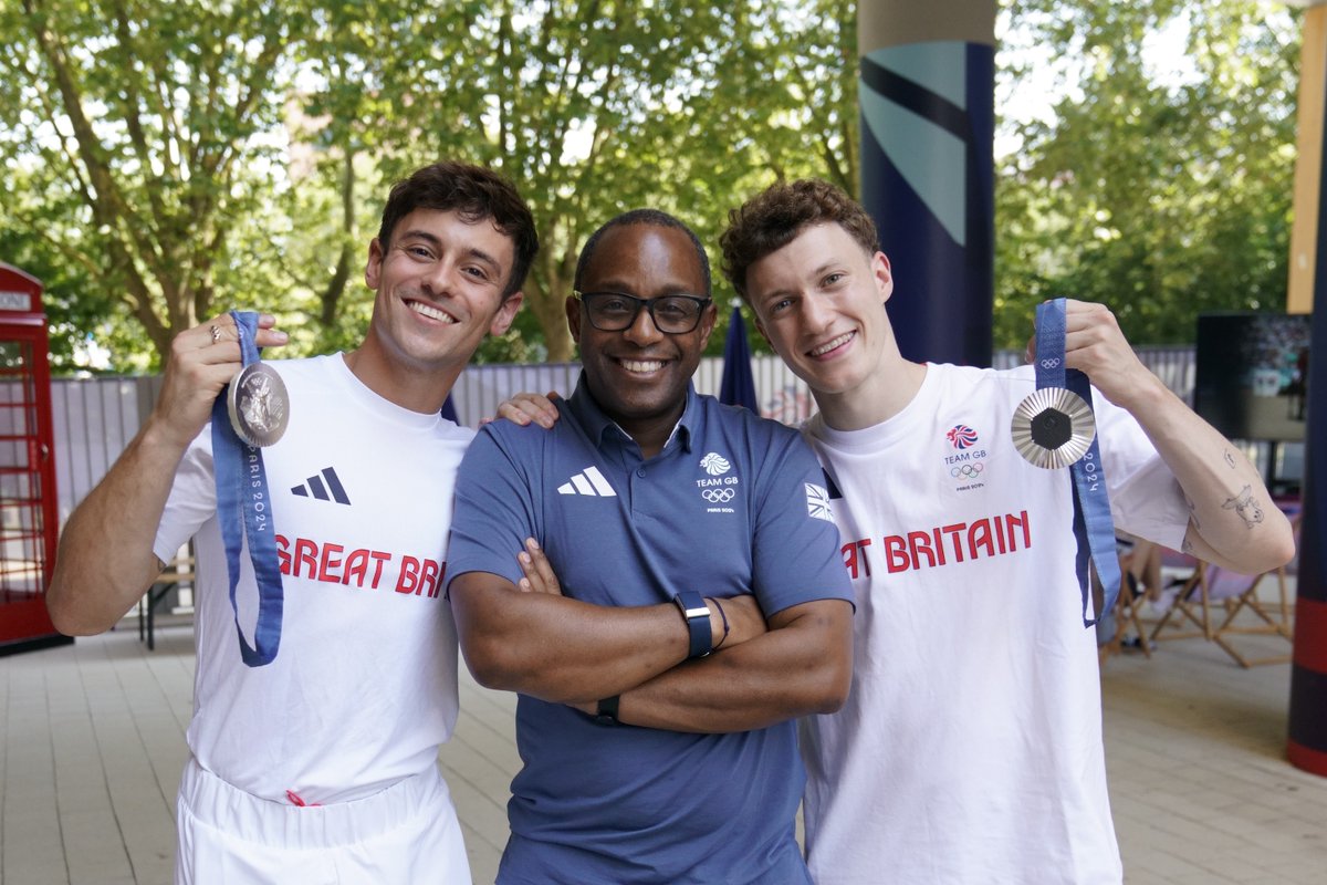 thecsp's tweet photo. October’s online Frontline is here! Our cover story features Tom Daley’s physio Gareth Ziyambi 
https://t.co/JAS9E5y62g https://t.co/CXdaS9tu6F