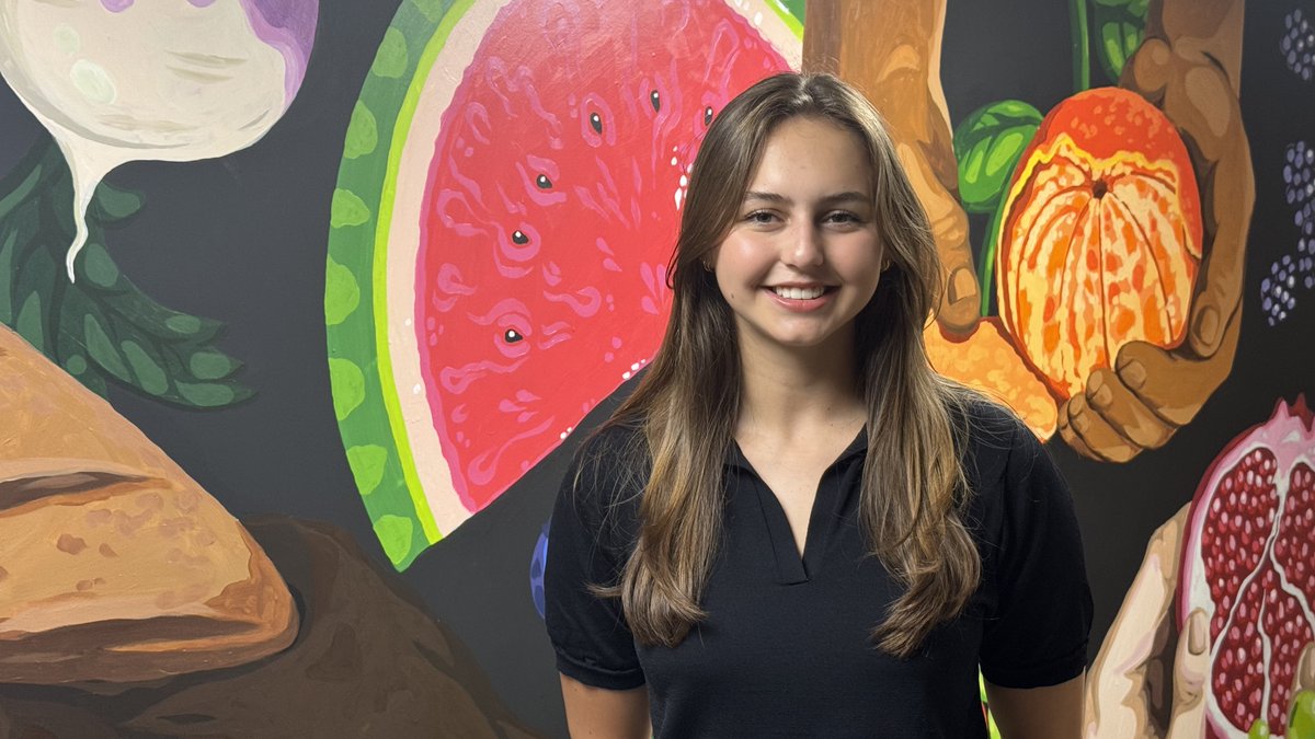 Courtney Wagner, a fourth-year Fine Arts student at Mount Allison, has created a mural for The Pantry that reflects her belief in the power of art to bring people together and create meaningful change in the community.  
Read more about her inspiration: brnw.ch/21wNm7r