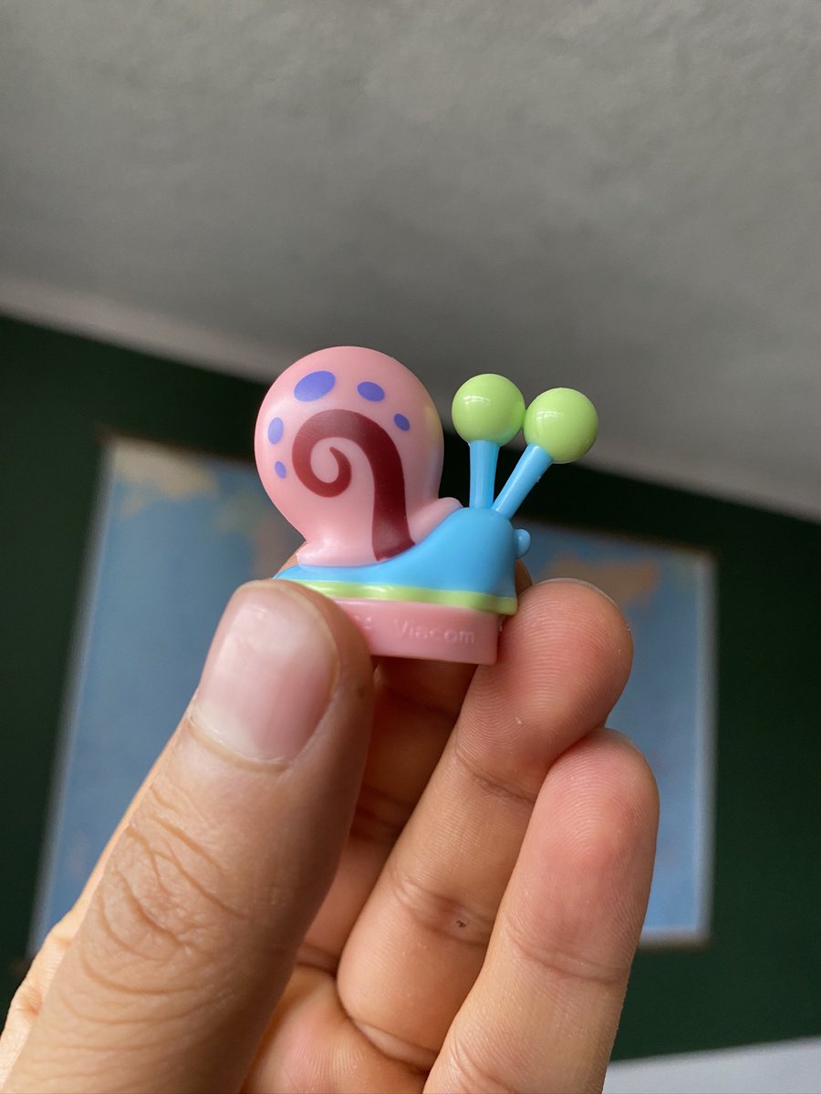 Mundo_MX29's tweet photo. Esta colaboración entre vualá y Bob esponja esta sacando figuras con mucho detalle, aquí tenemos a gary. 😮 https://t.co/FIu4rPZ1ef