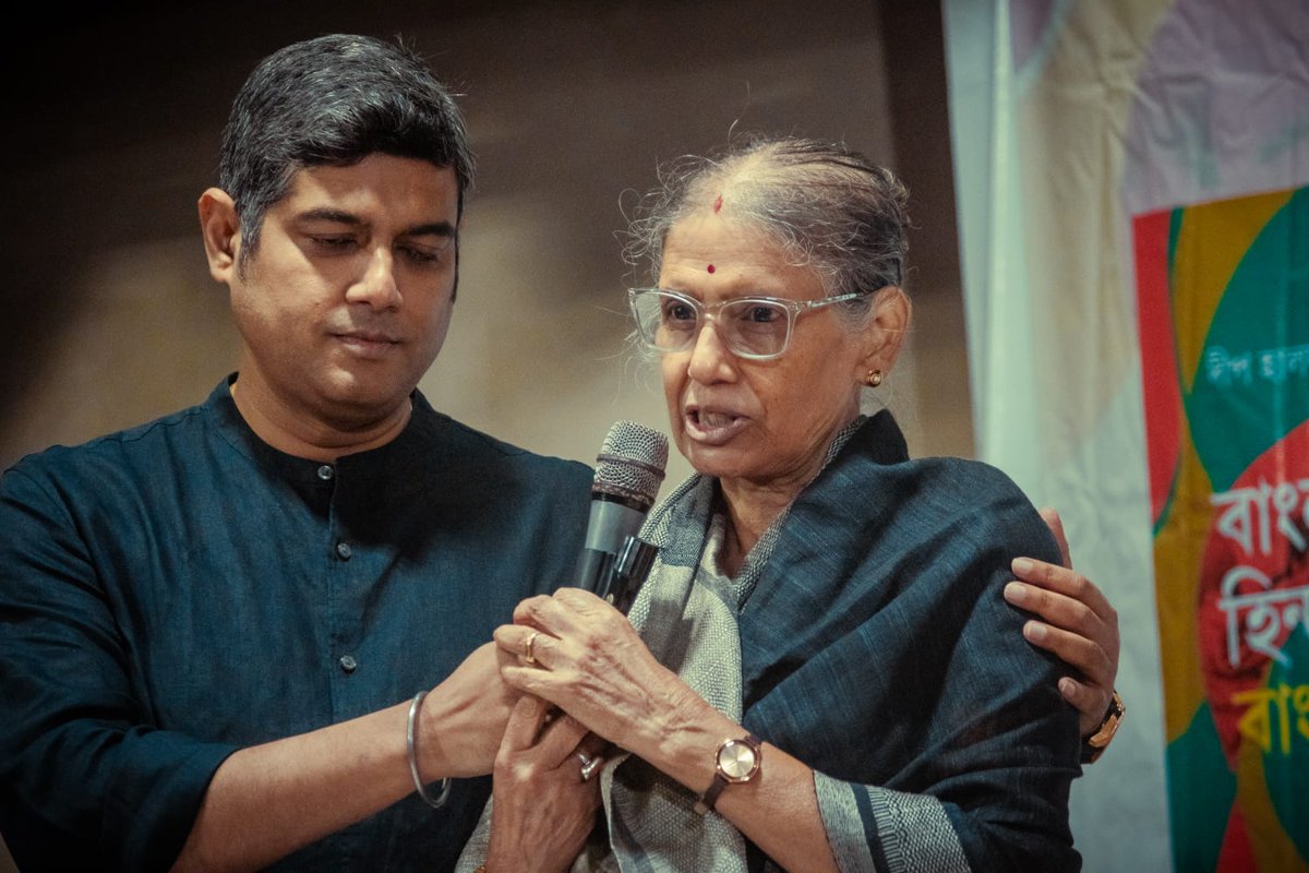 Launching the Bengali edition of 'Being Hindu in Bangladesh' was satisfying. Having mom tell her Partition tales was priceless. With <a href="/ProfAvishek/">Dr. Avishek Biswas</a> <a href="/swatichopra1/">Swati Chopra</a> <a href="/HarperCollinsIN/">HarperCollins</a>.