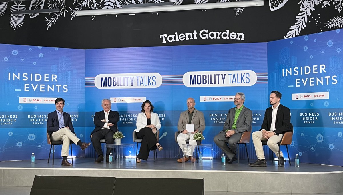 AyvensES's tweet image. 🔴 EN DIRECTO | Tiempo para la segunda mesa redonda: Intermodalidad y ciudades, en la que participa David Henche.

Aquí puedes seguir su intervención en directo: youtube.com/live/StE5fk2_6…

#MobilityTalks