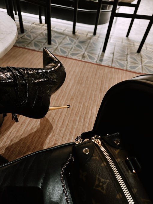 lock up that useless growth in between your legs and never let it out again 🔐 https://t.co/oEF4LbfzI