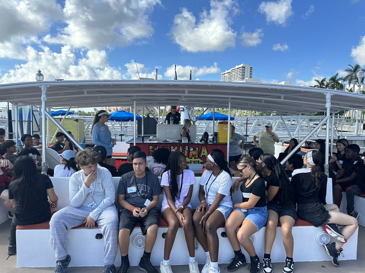 LWMSWarriors's tweet image. 🚤👏 Congrats to our outstanding Science achievers! These Warriors earned a spot on the Hakuna Matata boat ride for their hard work and dedication in Science. 🌊🔬 #ScienceStars @CaelethiaTaylor @AP_Makowski @ExpatEducatorTJ @LaquandraGolf