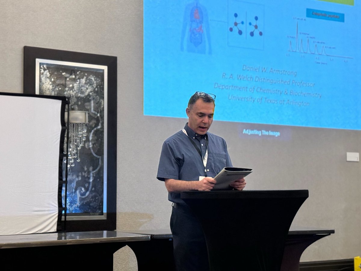 mechrefgroup's tweet photo. A new day to draw from the well of our professionals…

Session V Chair: Dr. Firas Kobaissy (Slide 1)
Dr. Daniel Armstrong (Slide 2)
Dr. Takuya Kubo (Slide 3)
Adam Woolley (Slide 4)

#sessionV
#conference #ITP #professionals #research #MechrefOmicsLab
#TTU https://t.co/L4pLgKMCwC