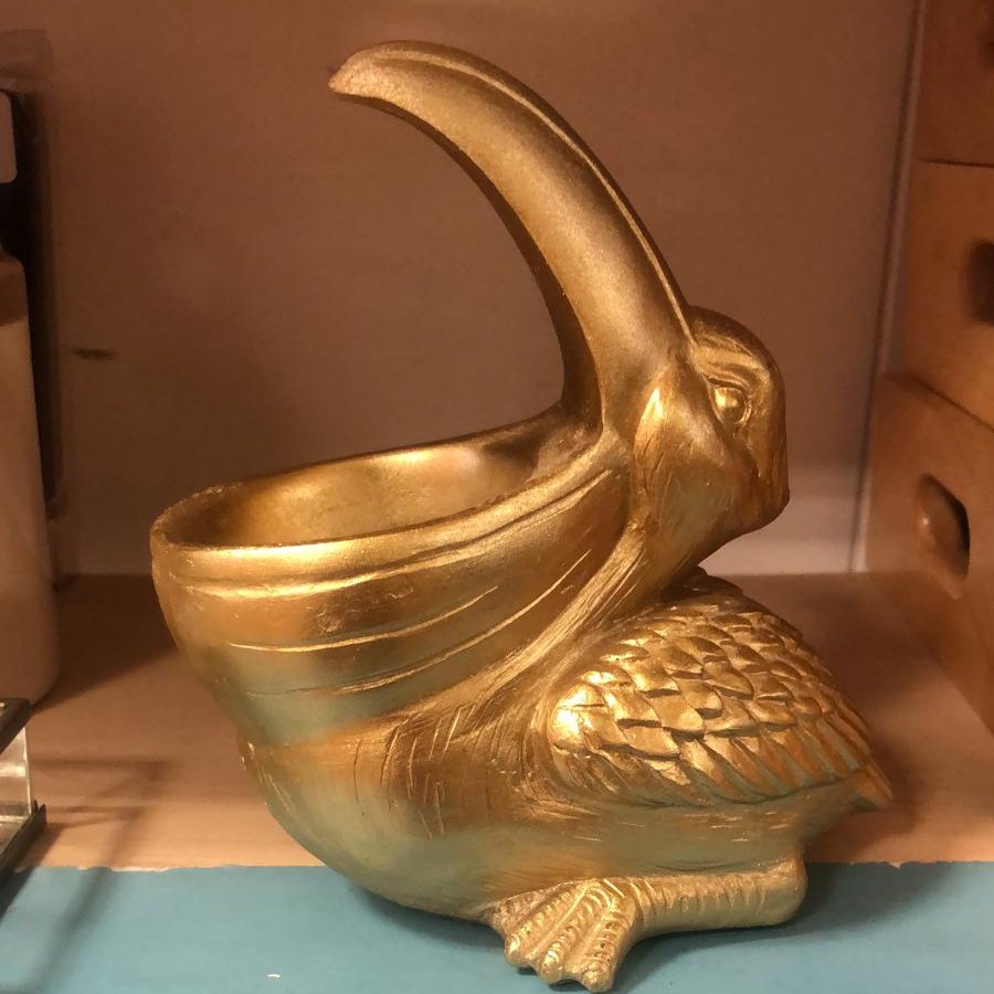 Tat Trove (Charity Shops Out of Context) tweet media