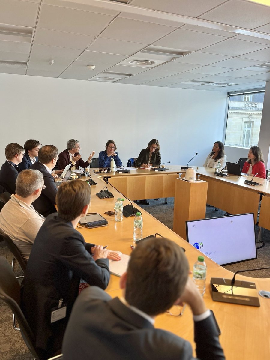 FrancoBritishCouncil tweet media