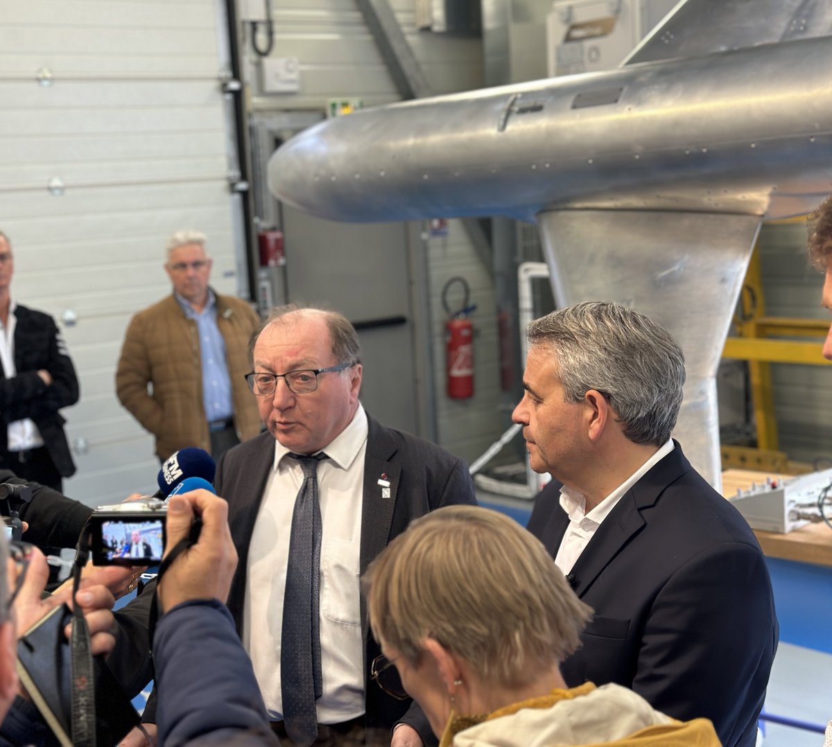 BrunoSainjon's tweet photo. #Inauguration | Le site de Lille revêt une grande importance pour l'@onera_fr, comme en témoigne l'investissement dans l'atelier maquettes, qui est unique au monde par la précision que ses produits permettent. https://t.co/qLsEaYbodz