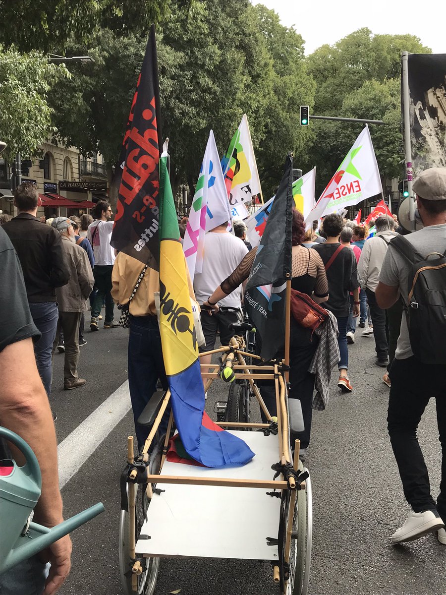 OST_Nimes's tweet photo. Cette après midi nous étions présent-e-s aux côtés de @SolidairesEtu30 et des syndicats pour défendre nos droits sociaux ! https://t.co/C9T5cLUPvQ