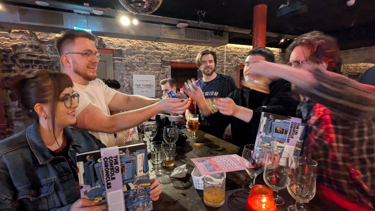 HubworldScot's tweet image. GLASGOW You were electric!! ⚡ 
Our #HubQuiz week has kicked off with an absolute bang! 🔥Thank you everyone who made it out, always so much fun running events here
Edinburgh, we'll see you tomorrow 👀
🎟️buff.ly/3ZLmjio