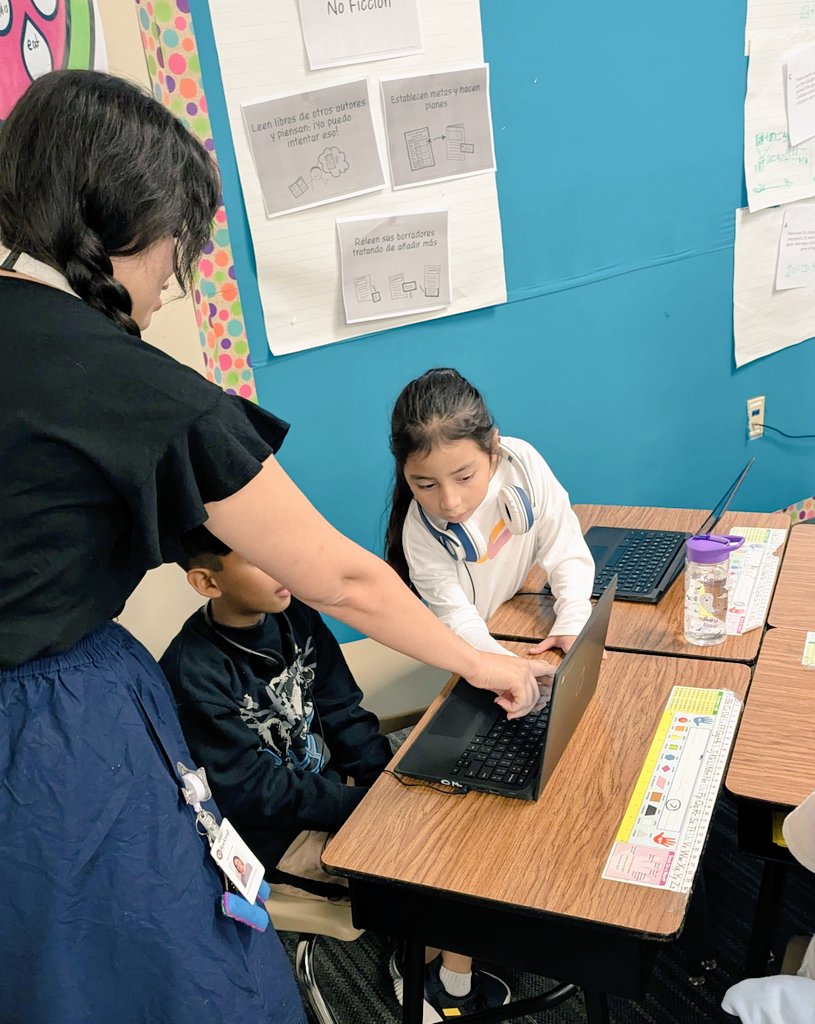 Rockwall_ITS's tweet photo. Our @jonesrisd 2nd graders in Ms. Chalambaga's class are mastering the Spanish keyboard on Chromebooks! 🎉 It's amazing to see them navigate technology to enhance the bilingual learning experience. #iloverockwallisd #edtech 🌍 #BilingualEducation #TechInTheClassroom #Chromebooks https://t.co/9HkfpZTyIO