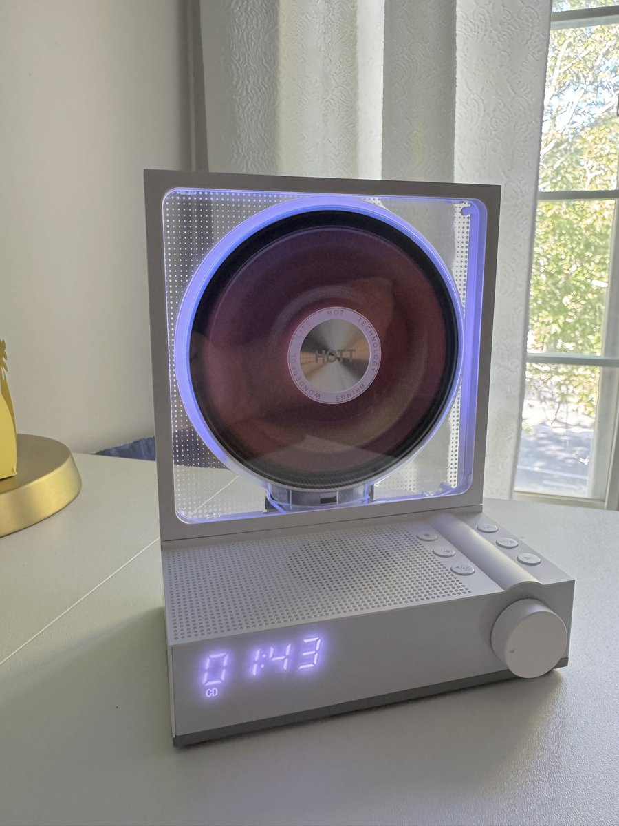 VinnyDuke's tweet photo. Look at this cutesy little CD player I got whose sole purpose is to play #KatyPerry target special edition 🫶 https://t.co/M1lBKIUPbv