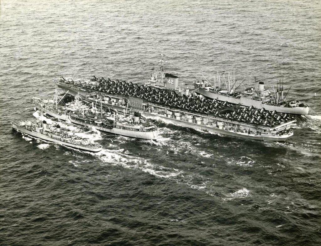 Boneyardsafari's tweet photo. A look back at USS Franklin D. Roosevelt CVA-42 Taking on fuel and supplies from USS Aldebaran AF-10 and USS Salamonie A0-26 in the Mediterranean in 1948. Check out the aircraft compliment aboard her. #ussfranklindroosevelt #cv42 #cva42 #ussaldebaran #af10 https://t.co/nqXddsnYFZ