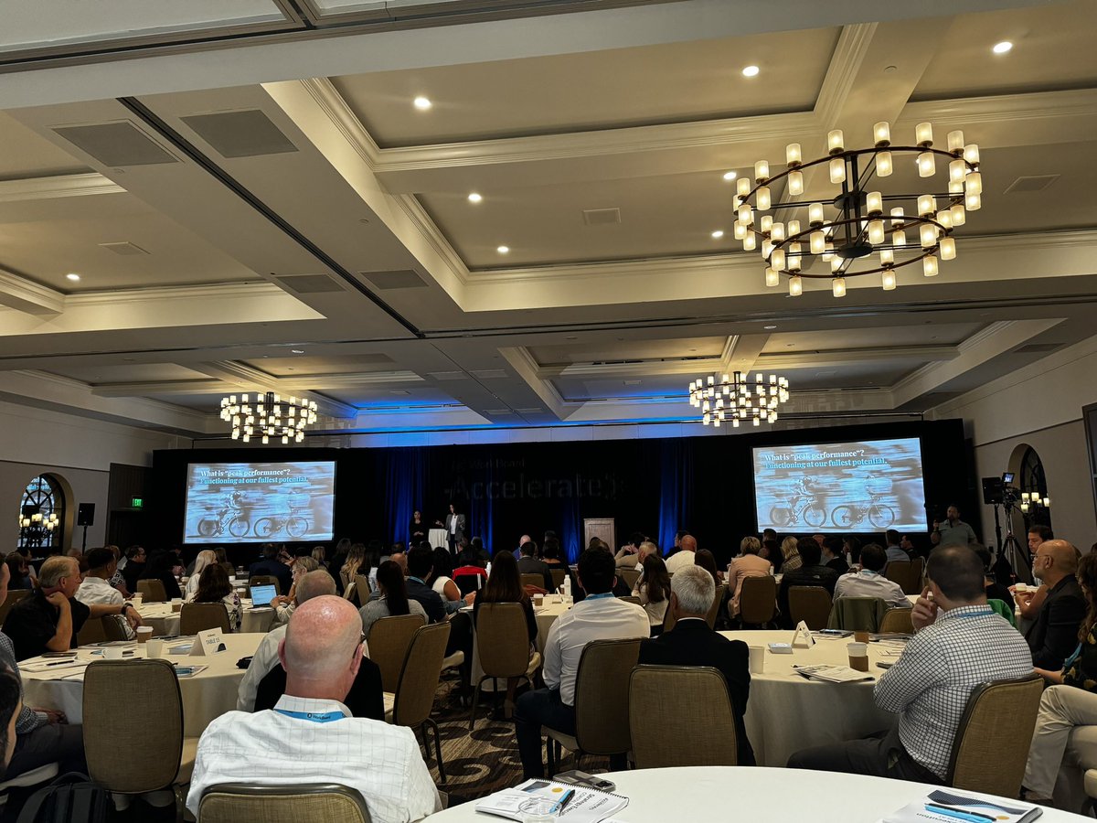 nigamG's tweet image. Right from the keynote #Acclerate24 at #workboard #acclerate