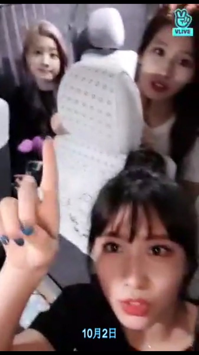 CODE_0118's tweet photo. Today is 10/02 ◻️TOFU DAY in Japan (according to Dahyun & MiMo)
Mina: Because of the pronounce
Momo: October 2nd
The date, "10-2", sounds like "to-fu" in Japanese
#DAHYUN #TofuDay #豆腐の日 https://t.co/G65q4S4JL5