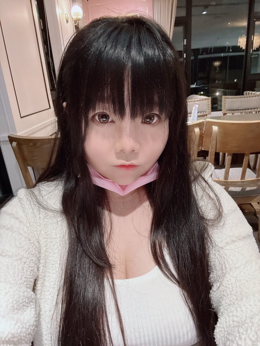 yichan00913's tweet photo. 晚餐好豐盛真的吃不完啦 ><
你們要來幫我吃嗎? ♥️

明天要錄音了! 耶~ https://t.co/ud0VKgtkSM