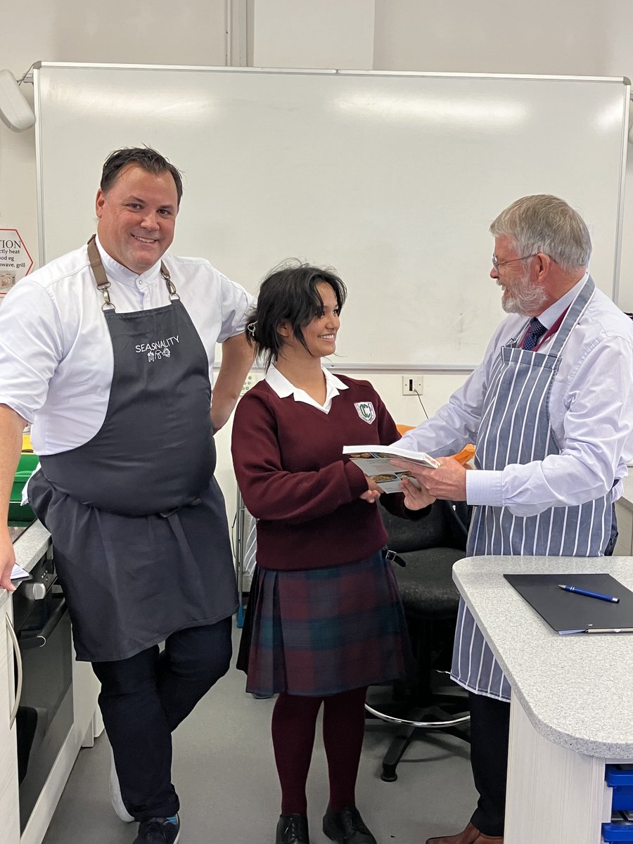 clairescourt's tweet photo. Year 10 showcased their culinary talents in today's Future Chef heat. Judges Chef Smalley and Principals Hugh and James Wilding advanced Mayla P, Tesni N, Owen T, Josh M, Hugo F, and Felix R to the next round. Congrats! #ClairesCourtSeniors #SpringboardFutureChef #CCChallenge https://t.co/QsD3FjcCrL