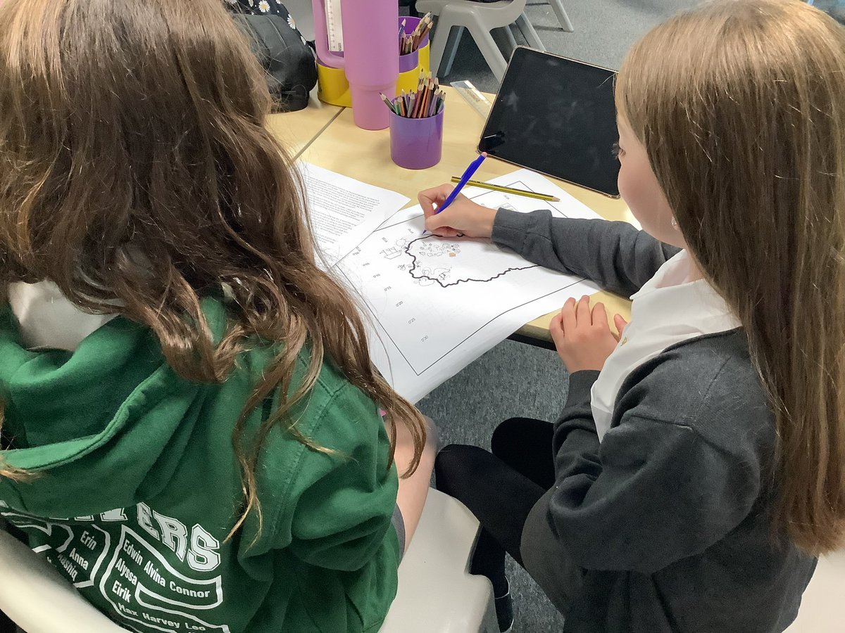 StMarysLargs's tweet photo. On Thursday, Miss C’s class worked in pairs to apply their reading skills and coordinates learning to visualise and map Charles Darwin’s visit to a Galapagos Island. 🗺️ 
#RRSA #Article28 #creativity #MetaSkills #literacyacrosslearning #numeracyacrosslearning @AliAllan_PLL https://t.co/IhMqwH6sw5