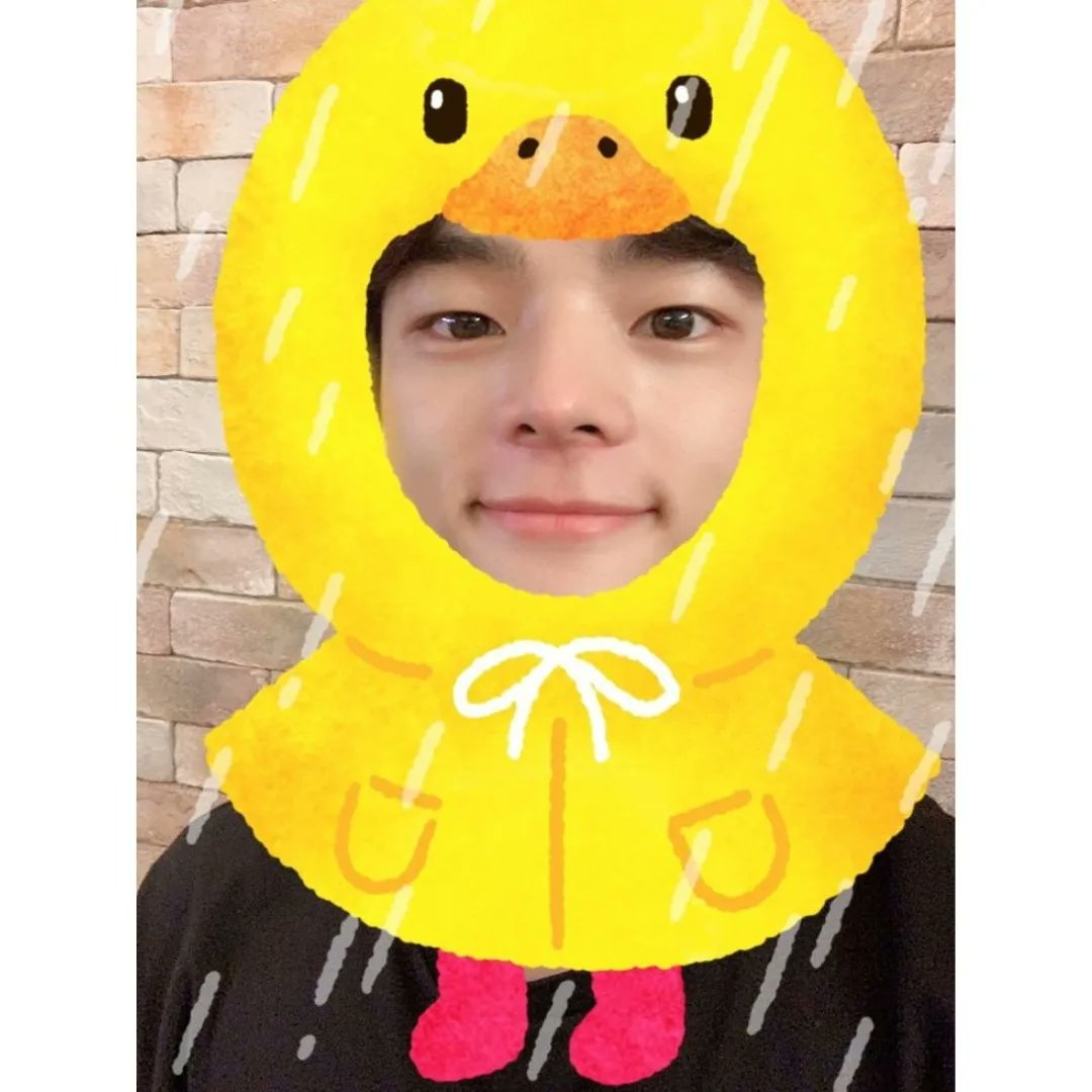 Its_haneul_bear's tweet photo. 🐻💛☔️
.
.
.
.
.
#KimWoojin #Woojin https://t.co/BWfgmlUxIN