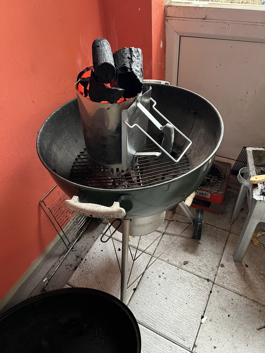 New (found by the communal bins) Weber getting its first run out. Spatchcock roast chicken incoming.