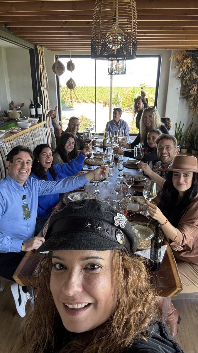 Gran día en <a href="/BodegasMenade/">Menade</a> con los compañeros #vinoinfluencers 

#BodegasMenade #madebynature #organicwines #organicfarming #naturalwines #organicvineyard #enoturismo #turismo #organicwines #levaduras #yeast