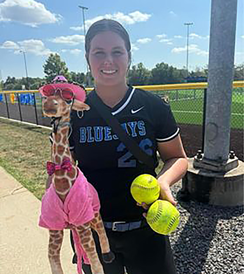 myleaderpaper's tweet photo. Jefferson junior Anna Belle Richardson broke the softball team’s record of home runs in a season and currently has 10. The previous record of seven home runs was set by Catryn Cattoor in 2020. https://t.co/DLuUPWlEfX