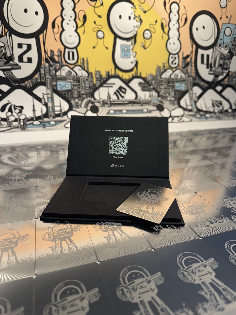 We love building quality in Web3! #suye 🚀 This is the physical counterpart of our #TheLondonPolice Genesis collectible on Ethereum.

thelondonpolice.com/digital

777 key memberships available. Key holders, you will soon know where to claim. 🔑✨ #web3 #ethereum #suye