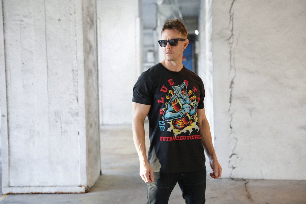 RobRiches's tweet image. Loving these new Werewolf limited edition tee’s that drop today on @bluestarnutraceuticals - go check them out and pick one up while stocks last.

Link in my current story post.

#bluestarnutraceuticals #betterbydesign #werewolftee