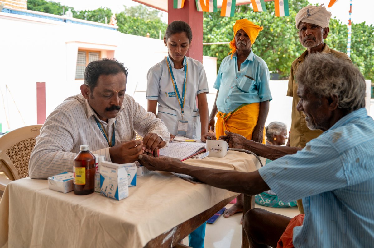 ishafoundation's tweet photo. Isha Yoga Center is proud to be part of the Swachh Bharat Mission. Isha volunteers contributed to the “Swachhata Hi Seva” initiative this week by conducting free medical camps for sanitation workers and their families, where they received free medical consultations, tests, and medicines.

#SwachhataHiSeva2024 #SwabhavSwachhata #SHS2024 #SanskaarSwachhata