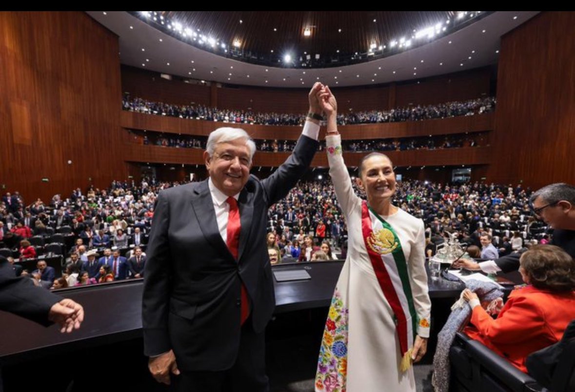 BeatrizGMuller's tweet photo. #4T más #4T.2
¡Viva México!
🇲🇽🇲🇽🇲🇽🇲🇽🇲🇽