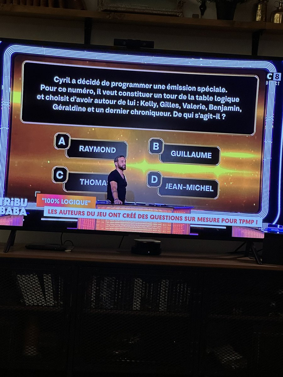 MaathLu's tweet photo. @TPMP @g_genton_tv avait la bonne réponse mais pas le bon raisonnement. Kelly = 5, Gilles = 6, Valerie = 7, Benjamin = 8 et donc Guillaume = 9 alors que Jean Michel = 10 ! https://t.co/SRAMhn5qBa