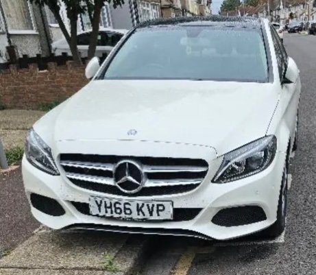 essex_crime's tweet image. ❌White Mercedes C250
❌#Stolen from Dagenham 
❌Vehicle Registration Number: YH66 KVP
❌Crime Reference Number: 01/866198/24

#hjtf @MPSBarkDag