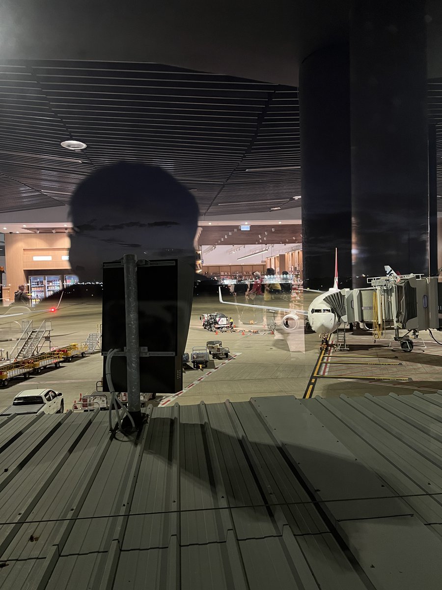 It's 4am.

My first one-way flight.

I don't know.

Where this journey will take me.

But I do know one thing.

I wouldn't be here.

If I didn't write that first tweet.

Doors open one after another.

You can't always see.

What's on the other side.