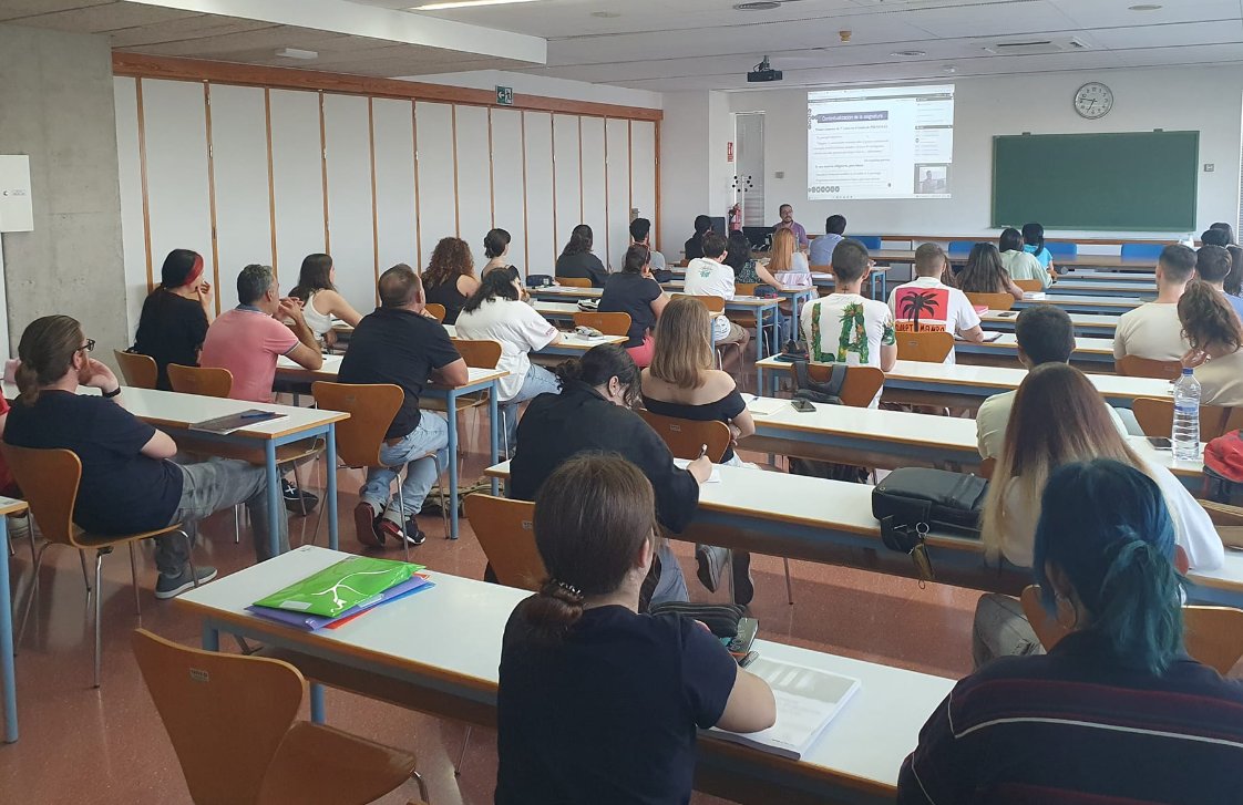 Esta tarde han comenzado en nuestro centro las tutorias del Grado de Psicología.
¡Gracias por elegirnos!
#SomosUNED